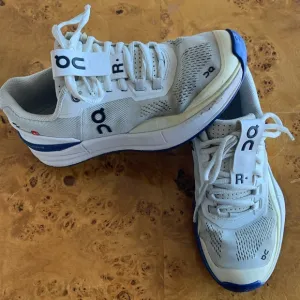 The Roger Tennis shoes