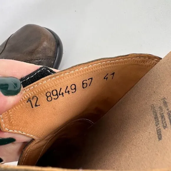 Think! Mary Jane heels women's size 10 brown leather minimalist heels shoes