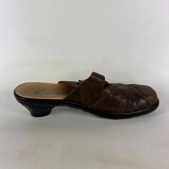 Think! Mary Jane heels women's size 10 brown leather minimalist heels shoes
