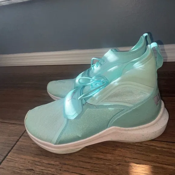 Tiffany blue🩵pumas high top sneakers real sneakers mermaid blue sneakers
