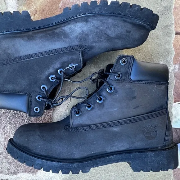Timberland Boys junior Waterproof Boots Black Nubuck SZ 6.5