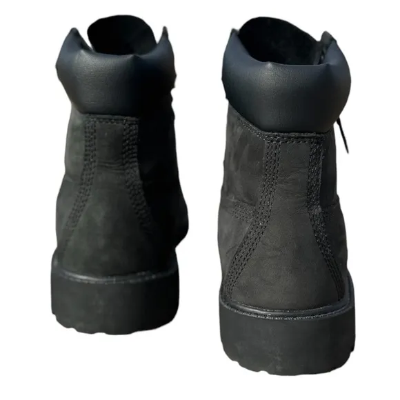 Timberland kids black boots size 5