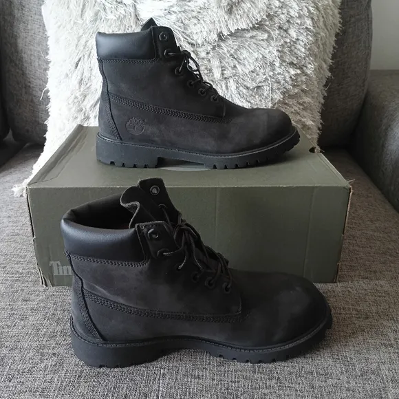 Timberland Premium 6 Inch Waterproof Boots Color Black Nubuck Size 6 Juniors