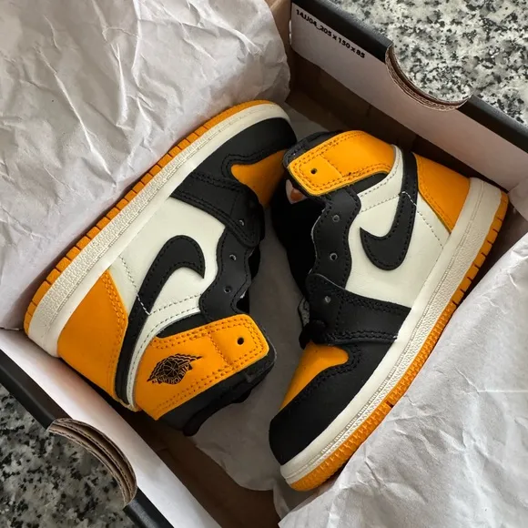 Toddler Jordan 1 Retro High OG