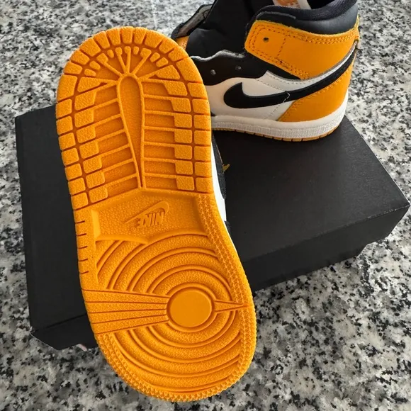 Toddler Jordan 1 Retro High OG