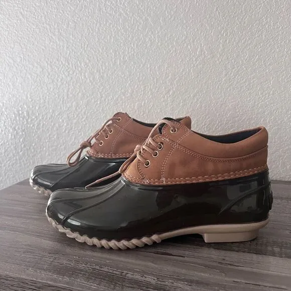 Tommy Hilfiger brown waterproof duck booties size 8