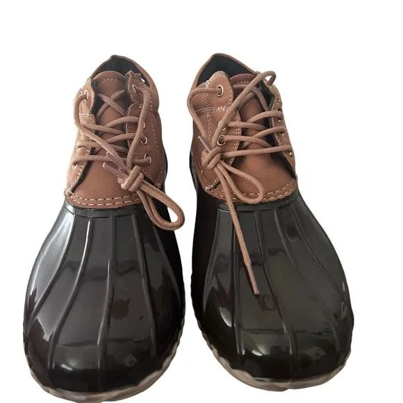 Tommy Hilfiger brown waterproof duck booties size 8