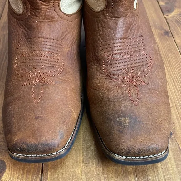 Tony lama ivory and tan square toe western cowboy boots size 4.5D