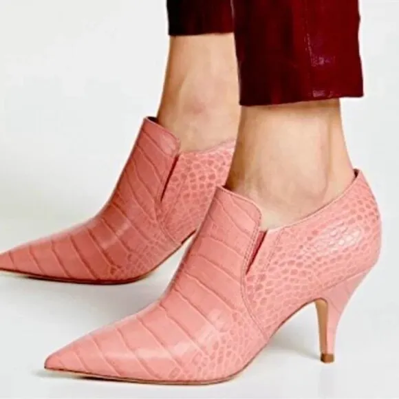 Tory Burch NWT Georgina Embossed Pink Pointy Toe Ankle Boots Sz 9