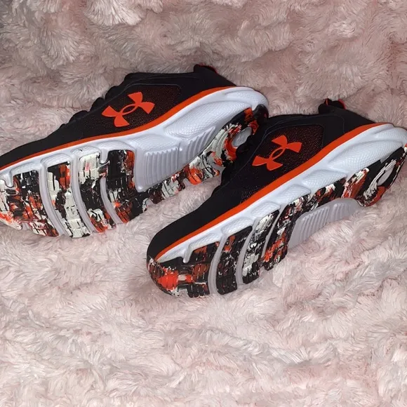 UA BGS Assert 9 sneakers