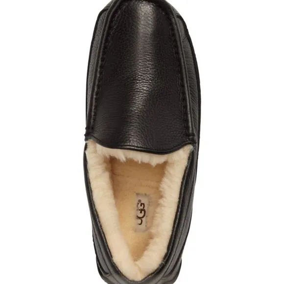 UGG Ascot Leather Black Slipper. Size: 11, 12