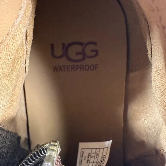 Ugg Aureo II Waterproof Brown Leather Zip Ankle Boots Womens Size 7.5