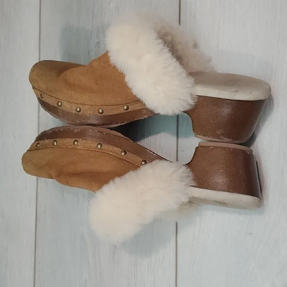 Ugg Australia Sera Youth Girls Clogs Mules Heels Fur Shoes sz 3