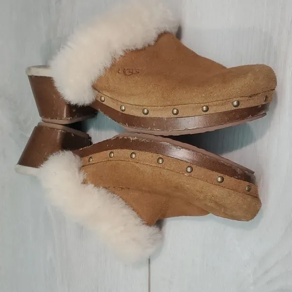 Ugg Australia Sera Youth Girls Clogs Mules Heels Fur Shoes sz 3