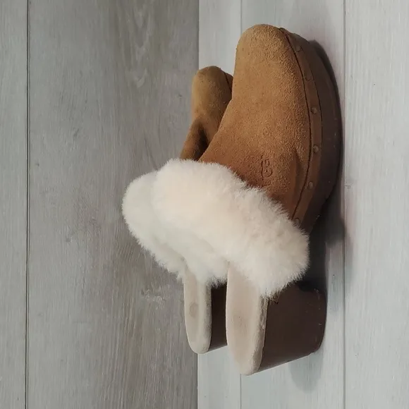 Ugg Australia Sera Youth Girls Clogs Mules Heels Fur Shoes sz 3