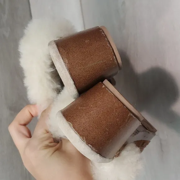 Ugg Australia Sera Youth Girls Clogs Mules Heels Fur Shoes sz 3