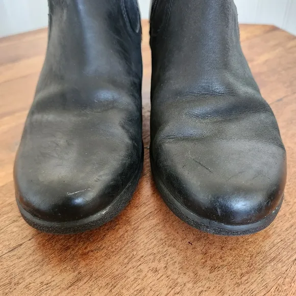 UGG Black Emalie Cozy Waterproof Leather Wedge Ankle Boots 9
