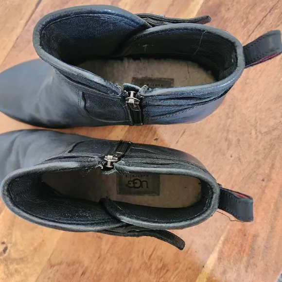 UGG Black Emalie Cozy Waterproof Leather Wedge Ankle Boots 9