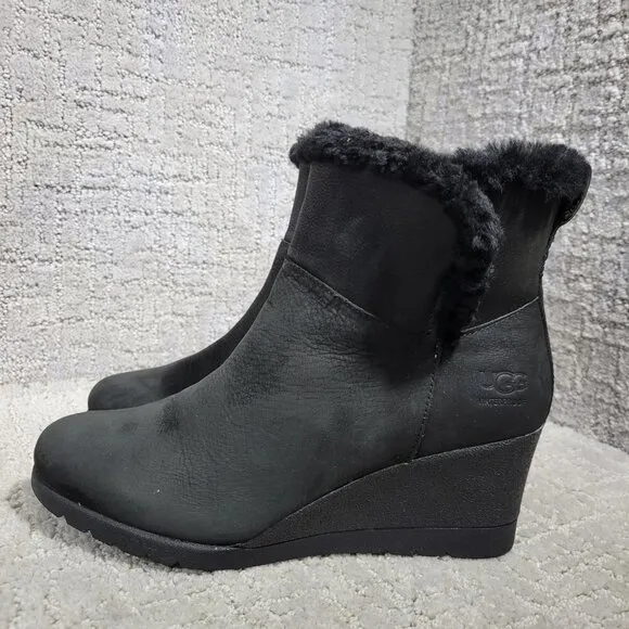 UGG Devorah Women's Size 7.5 US Black Leather Wedge Heel Waterproof Ankle Boots