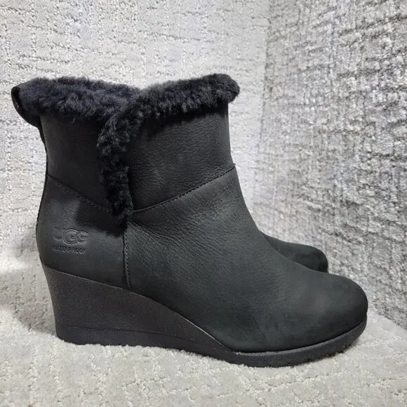 UGG Devorah Women's Size 7.5 US Black Leather Wedge Heel Waterproof Ankle Boots