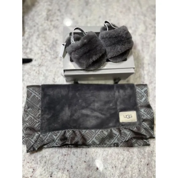 Ugg‎ Fluff Yeah Slide Shoes and Lovey  - Size 02/03