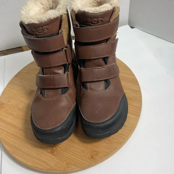 UGG Kids Kit Boots Worchester ~ Waterproof Brown Winter Boots Sz 6
