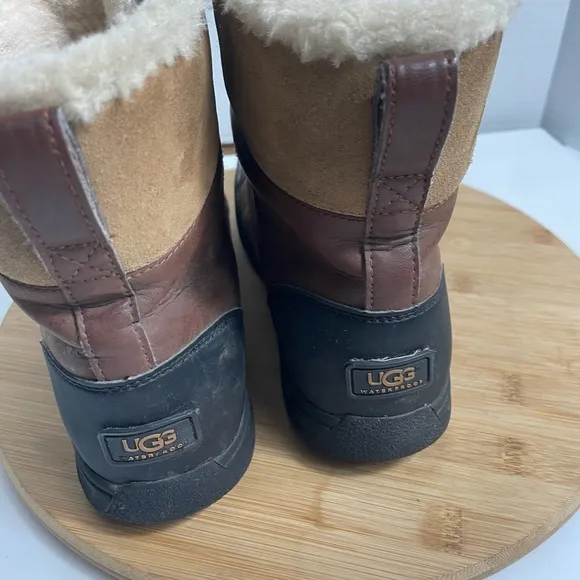 UGG Kids Kit Boots Worchester ~ Waterproof Brown Winter Boots Sz 6