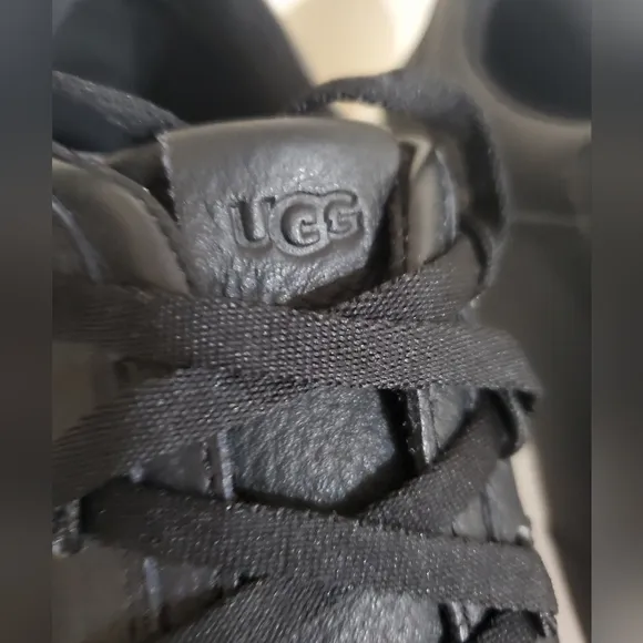 UGG Marin Lace Black Platform Leather Sneakers Women's Shoe 10 NEW