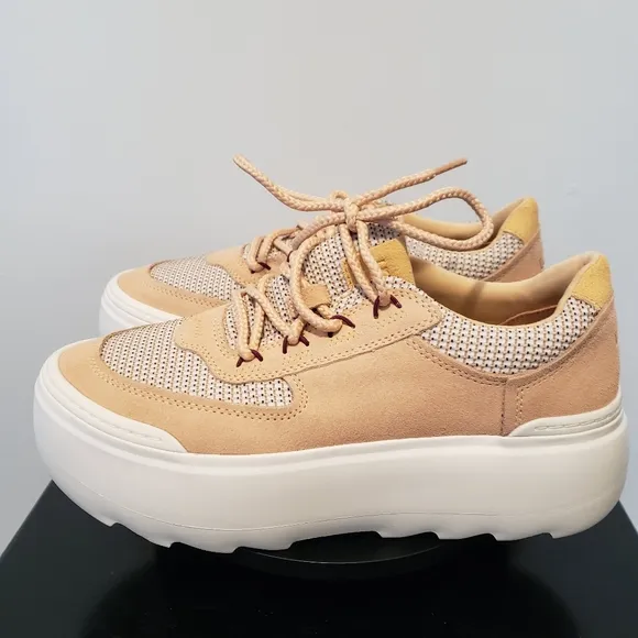 Ugg Marin Mega Lace Chunky Platforms Shoes Color Peach Size 9