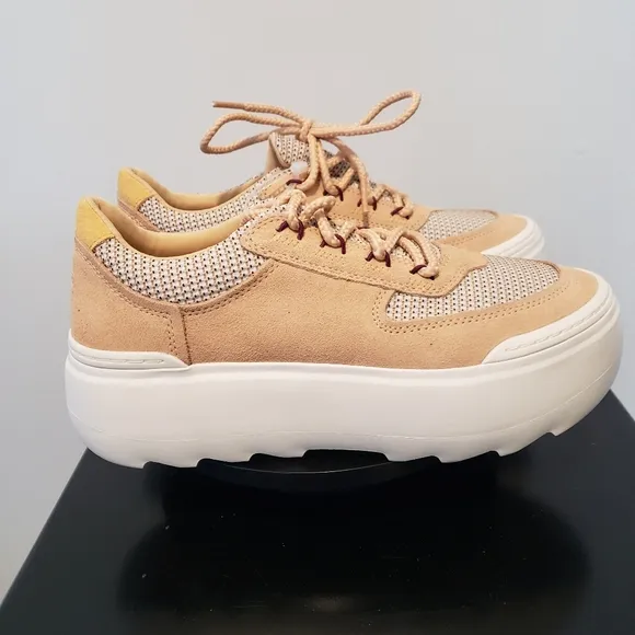 Ugg Marin Mega Lace Chunky Platforms Shoes Color Peach Size 9