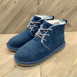 UGG‎ Neumel II Tasman Blue Suede Fleece Lined Boots Juniors Girls Size 4 Chukka