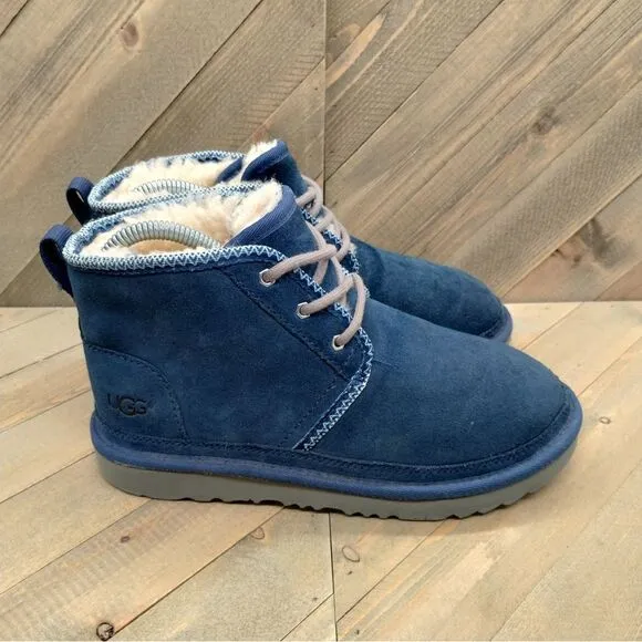 UGG‎ Neumel II Tasman Blue Suede Fleece Lined Boots Juniors Girls Size 4 Chukka