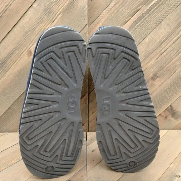 UGG‎ Neumel II Tasman Blue Suede Fleece Lined Boots Juniors Girls Size 4 Chukka