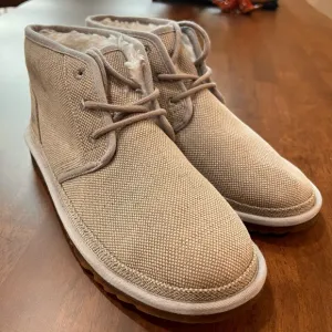UGG Neumel Natural Boot Ankle Chukka Lace Up Shoes Men size 11, NWOB Comfy Cozy