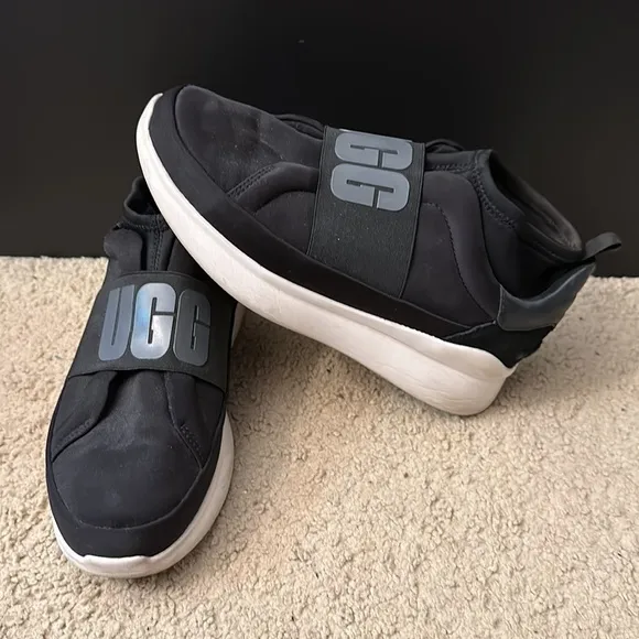 UGG Neutra Chunky Platform Sneaker - Black and White - Size Women’s 7.5