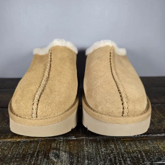 UGG New Heights Womens Size 7 Cozy Clogs Slip On Shoes Brown Fur Lined