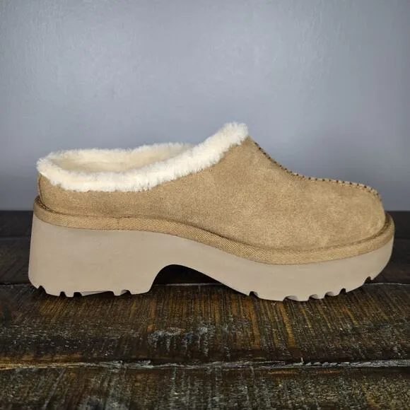 UGG New Heights Womens Size 7 Cozy Clogs Slip On Shoes Brown Fur Lined
