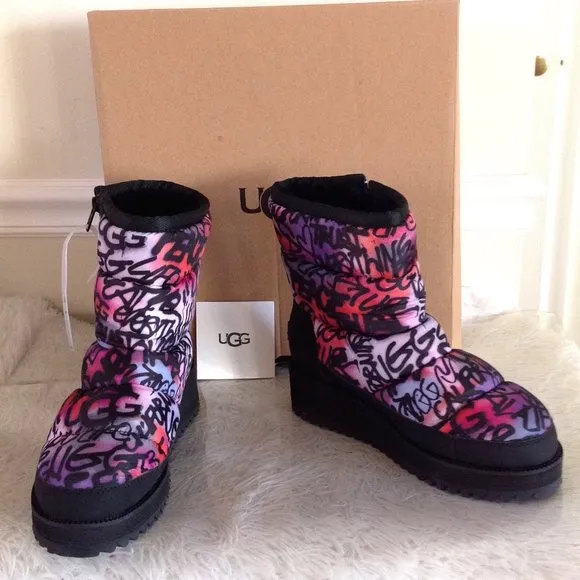 UGG Ridge Graffiti Pop Waterproof Boots