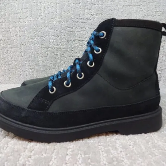 UGG Robley Youth Size 5 US Black Leather Weather Waterproof Boots 1112458K