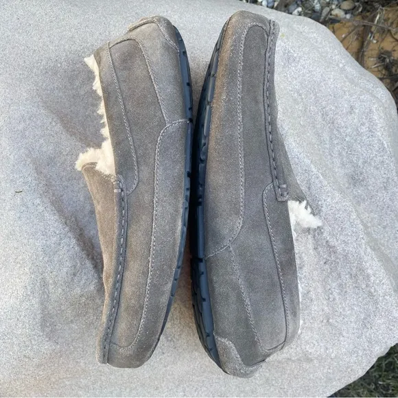 UGG Slippers Ascot