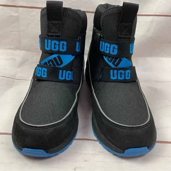 UGG TABOR kids boys unisex Boots shoes WATERPROOF 13.5 US1 lamb wool shearling