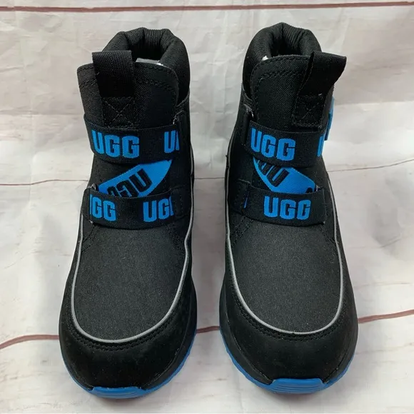 UGG TABOR kids boys unisex Boots shoes WATERPROOF 13.5 US1 lamb wool shearling