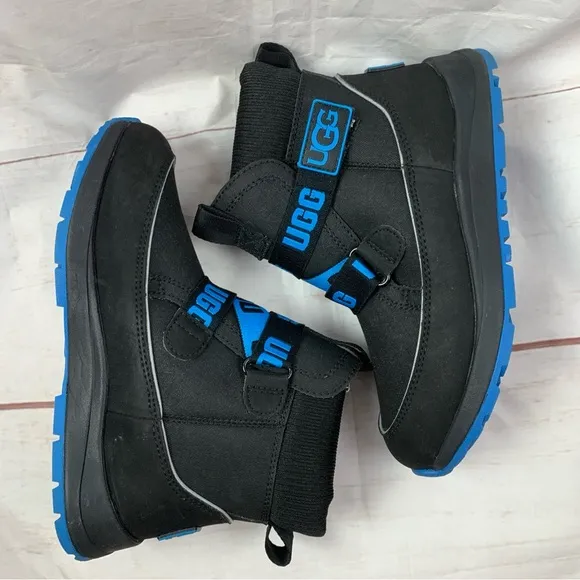 UGG TABOR kids boys unisex Boots shoes WATERPROOF 13.5 US1 lamb wool shearling
