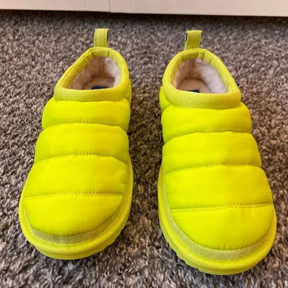 UGG Tasman LTA New‎ Women’s Neon Yellow Puffer Shoes Size US 5
