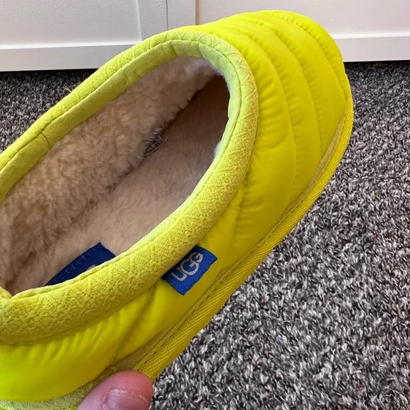UGG Tasman LTA New‎ Women’s Neon Yellow Puffer Shoes Size US 5