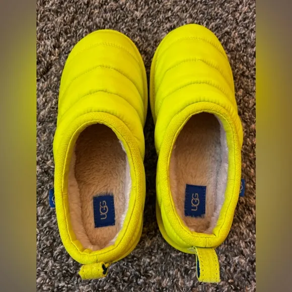 UGG Tasman LTA New‎ Women’s Neon Yellow Puffer Shoes Size US 5