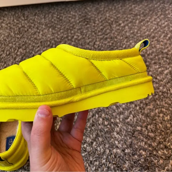 UGG Tasman LTA New‎ Women’s Neon Yellow Puffer Shoes Size US 5