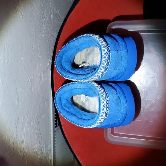 UGG Tazz Tasman Blue Slip-On Shoes Kids Size 13