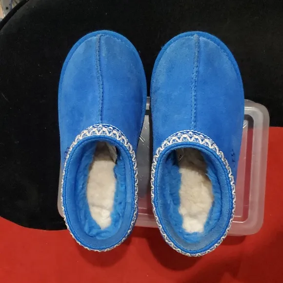 UGG Tazz Tasman Blue Slip-On Shoes Kids Size 13