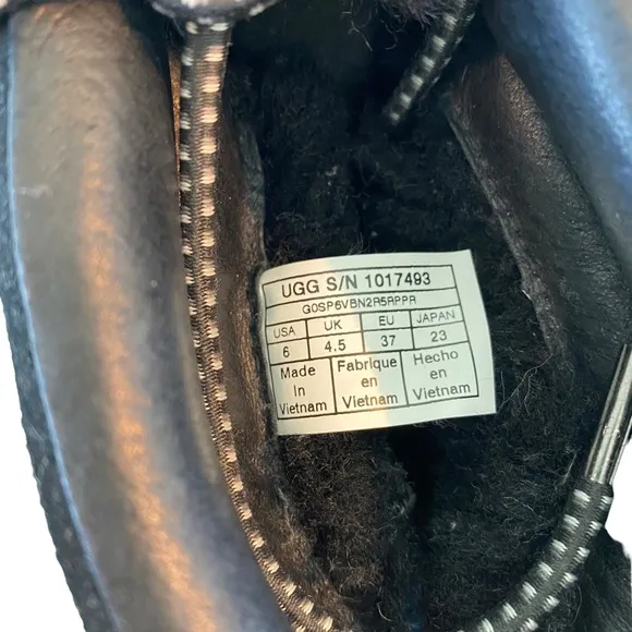 UGG Women’s Black Waterproof Viki Boots. Size: 6